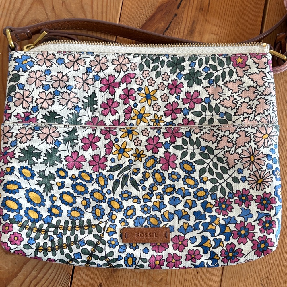 Fossil Floral crossbody purse